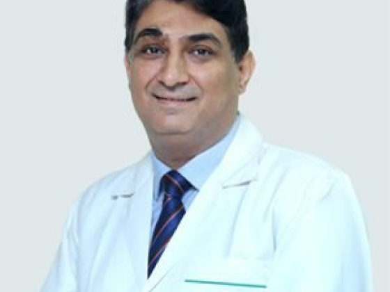 Лучший специалист по малоинвазивной хирургии позвоночника в Индии