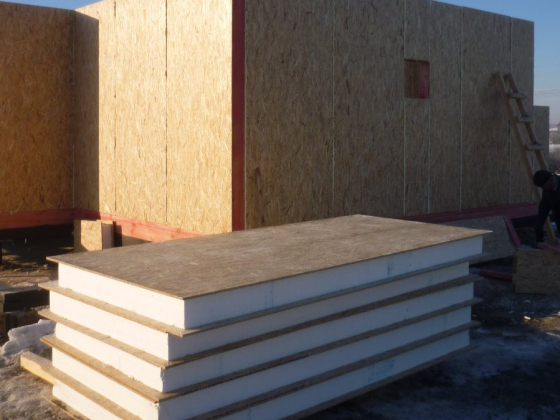 СИП-панели – материал будущего, он позволяет выстраивать из него объекты дома коттеджи