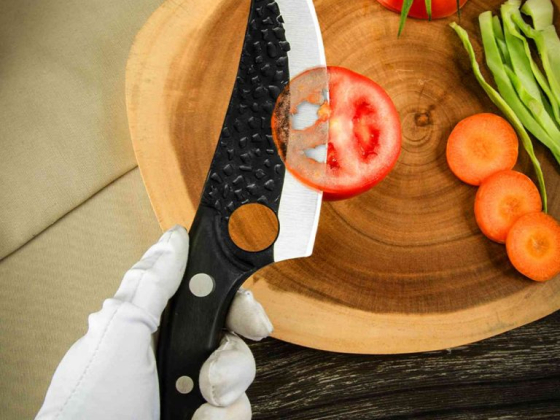 Острый японский нож захватывает кухни